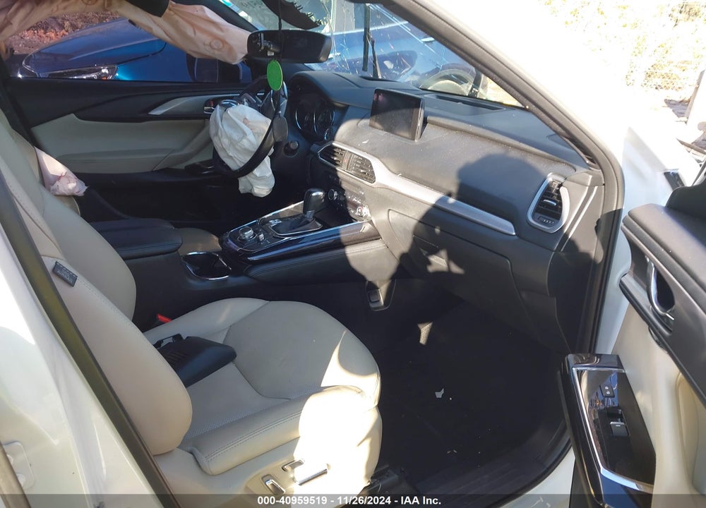 2018 MAZDA CX-9 GRAND TOURING VIN: JM3TCBDY3J0212769