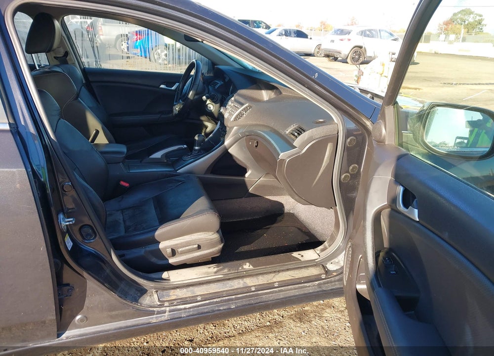 2013 ACURA TSX 2.4 VIN: JH4CW2H63DC000433