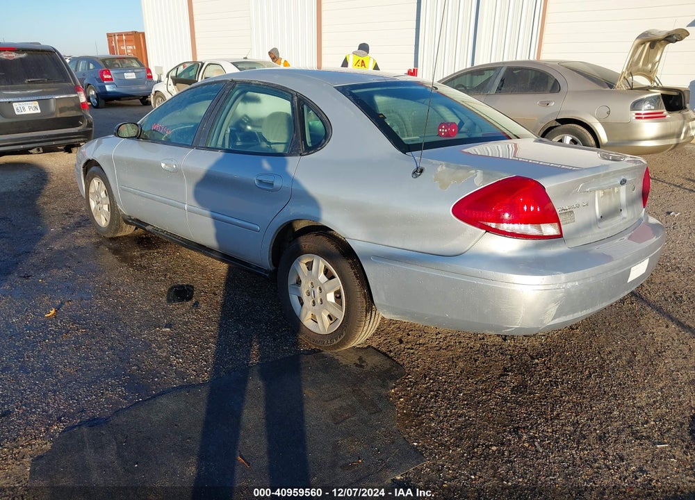 2006 FORD TAURUS SE VIN: 1FAFP53U86A210484