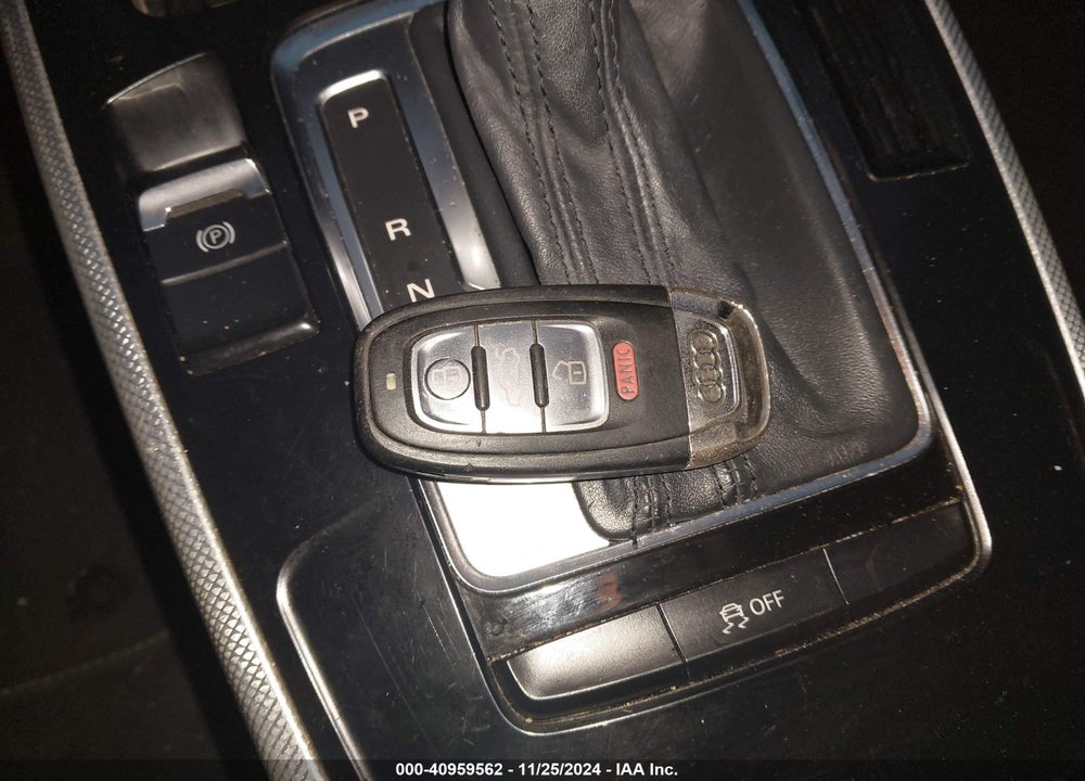 2014 AUDI A4 2.0T PREMIUM VIN: WAUAFAFL2EN019425
