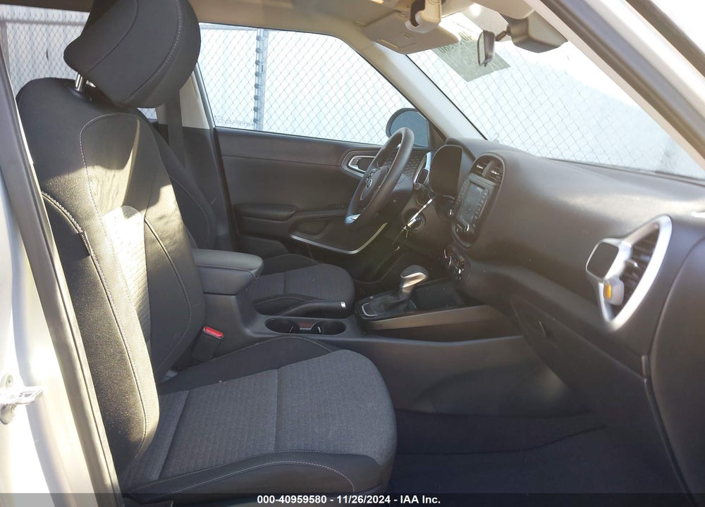 2020 KIA SOUL VIN: KNDJ23AU6L7031508