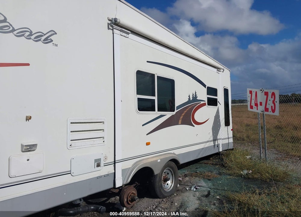 2005 LIBERTY OUTDOORS OPEN ROAD VIN: 5L4FL362451008155
