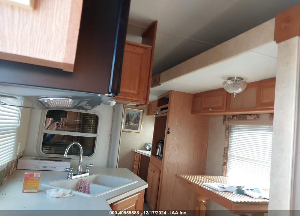 2005 LIBERTY OUTDOORS OPEN ROAD VIN: 5L4FL362451008155