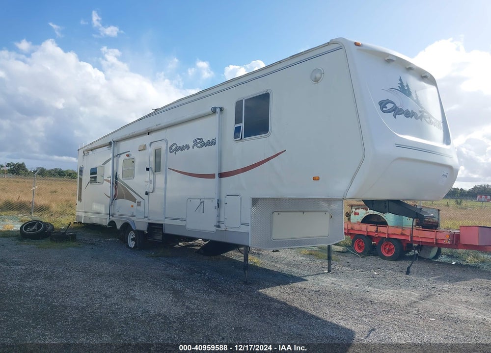 2005 LIBERTY OUTDOORS OPEN ROAD VIN: 5L4FL362451008155