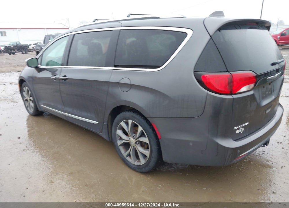2017 CHRYSLER PACIFICA LIMITED VIN: 2C4RC1GG6HR655224