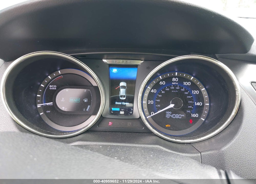 2011 HYUNDAI SONATA HYBRID VIN: KMHEC4A4XBA006810