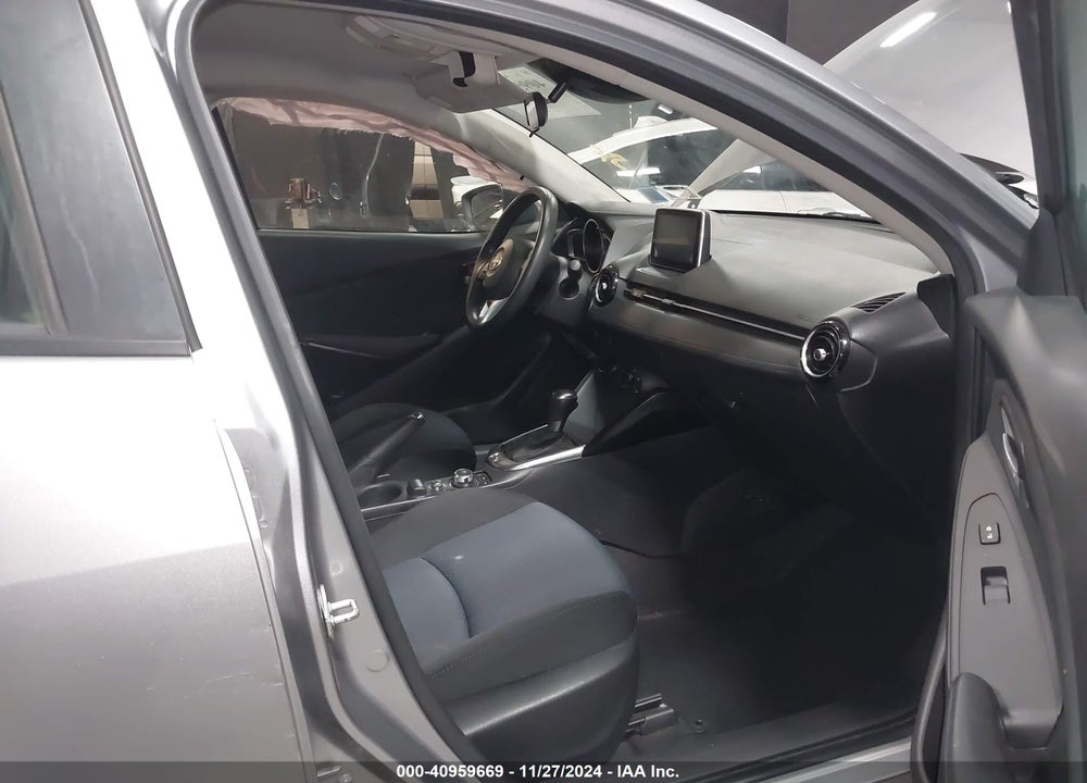 2016 SCION IA VIN: 3MYDLBZV0GY102516