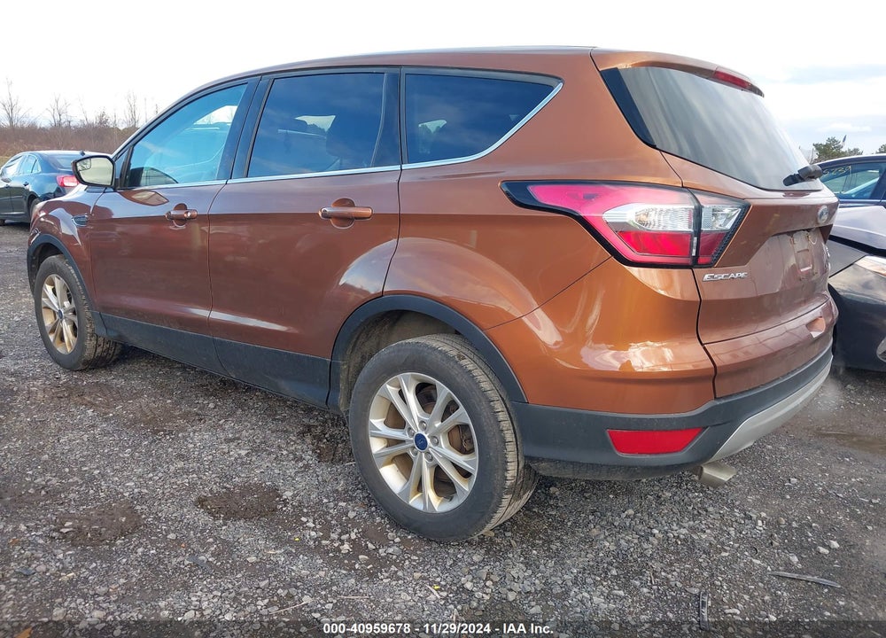2017 FORD ESCAPE SE VIN: 1FMCU9GD6HUE62190