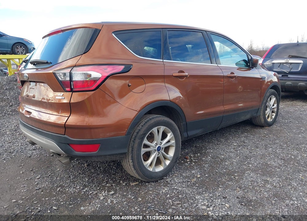 2017 FORD ESCAPE SE VIN: 1FMCU9GD6HUE62190
