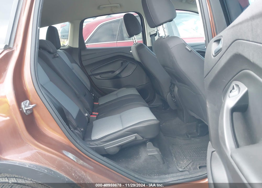 2017 FORD ESCAPE SE VIN: 1FMCU9GD6HUE62190