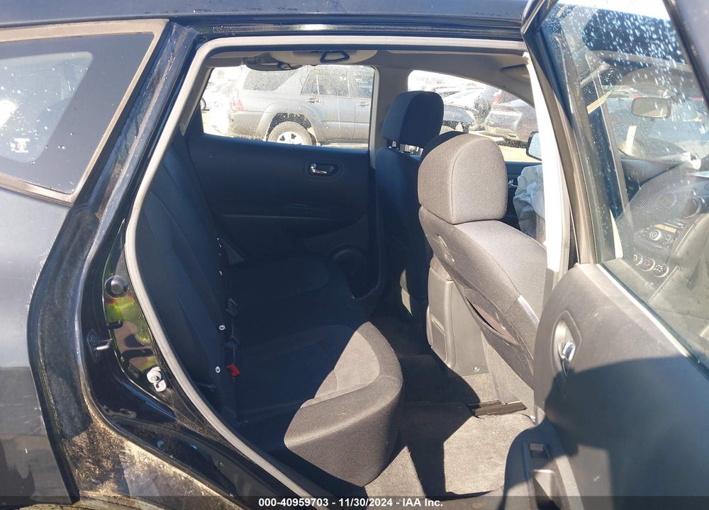 2013 NISSAN ROGUE S VIN: JN8AS5MVXDW608861
