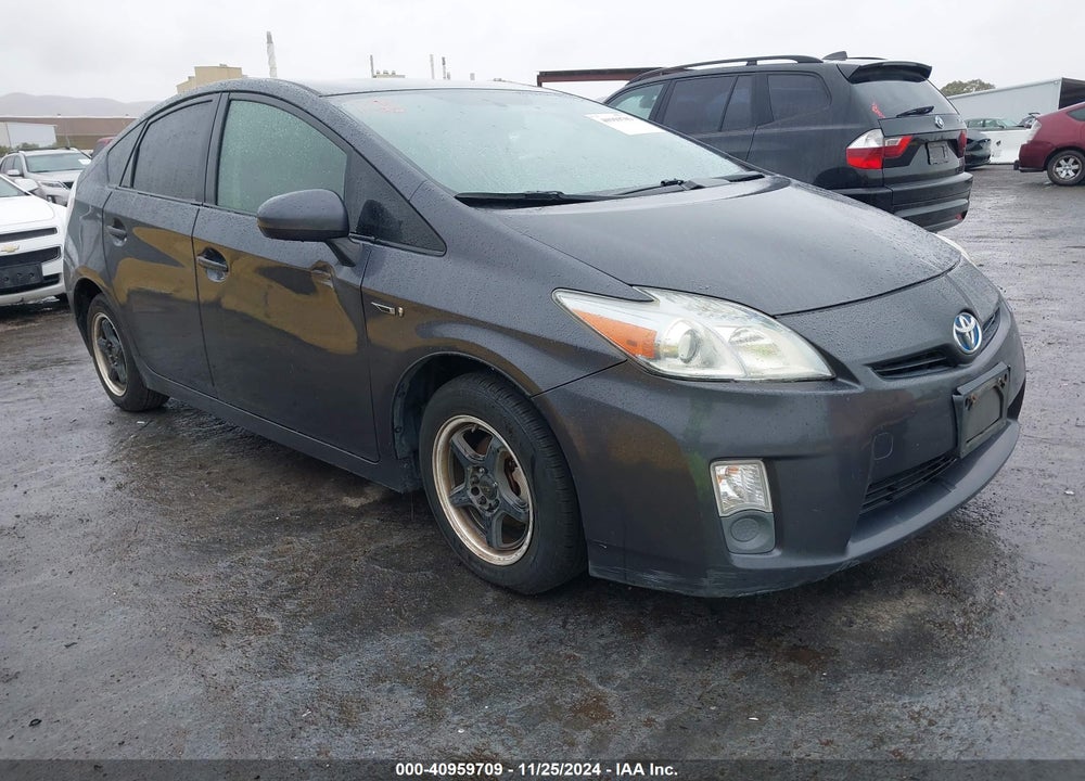 2011 TOYOTA PRIUS TWO VIN: JTDKN3DU6B1384436