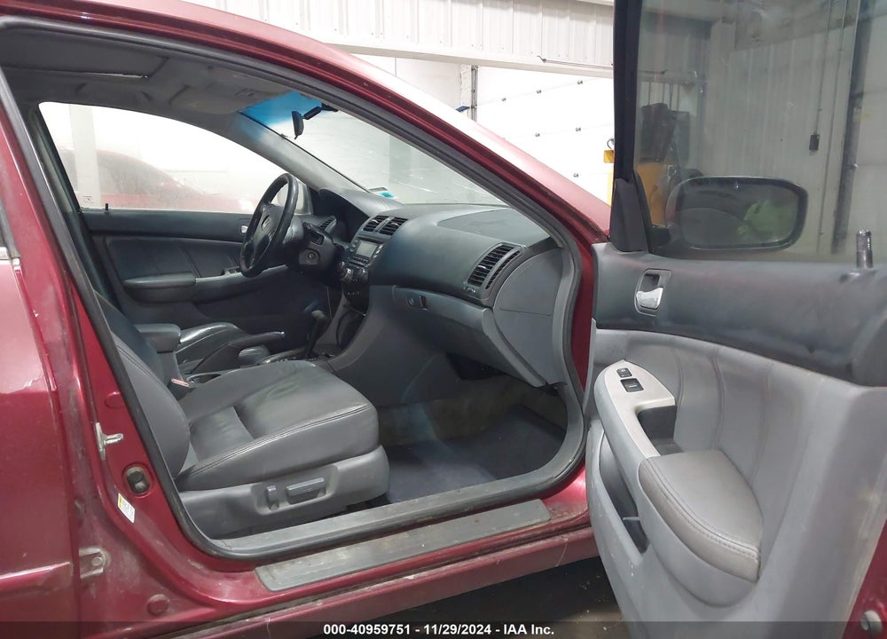2005 HONDA ACCORD 3.0 EX VIN: 1HGCM66505A029282
