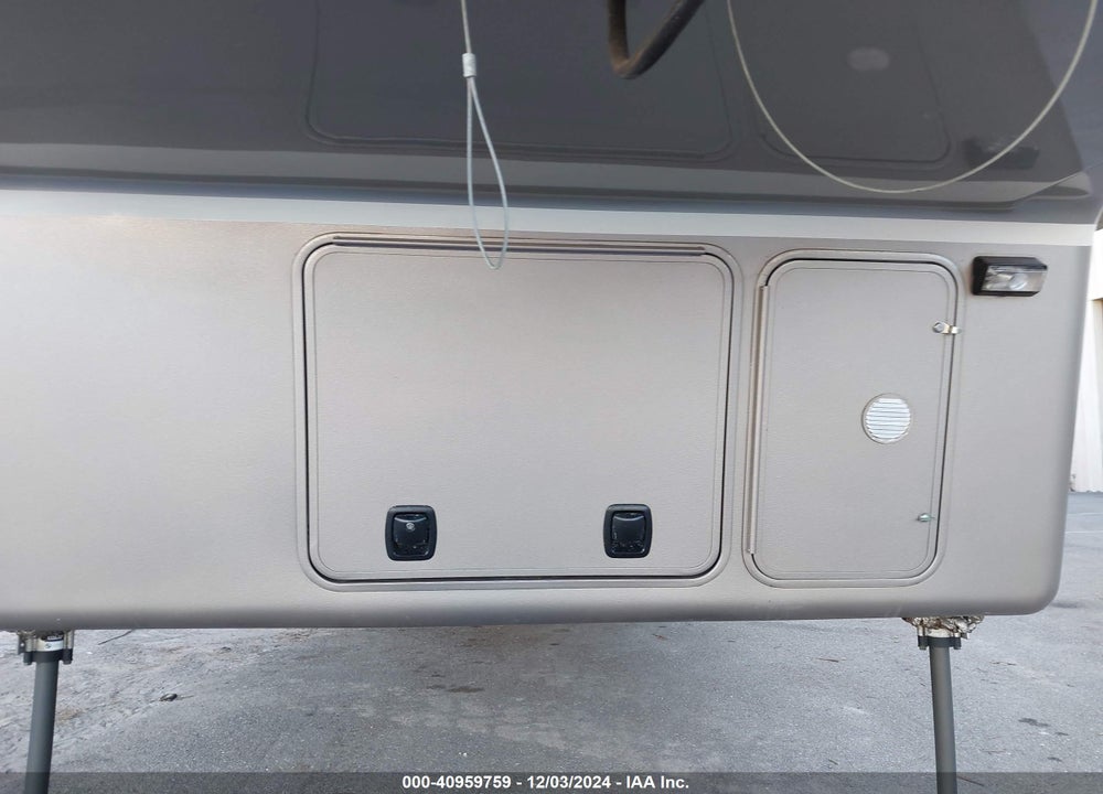 2019 DRV MOBILE SUITES VIN: 5KEAG4631K1383535