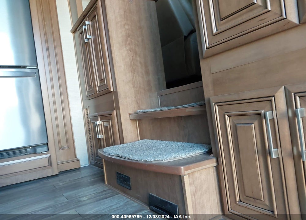 2019 DRV MOBILE SUITES VIN: 5KEAG4631K1383535