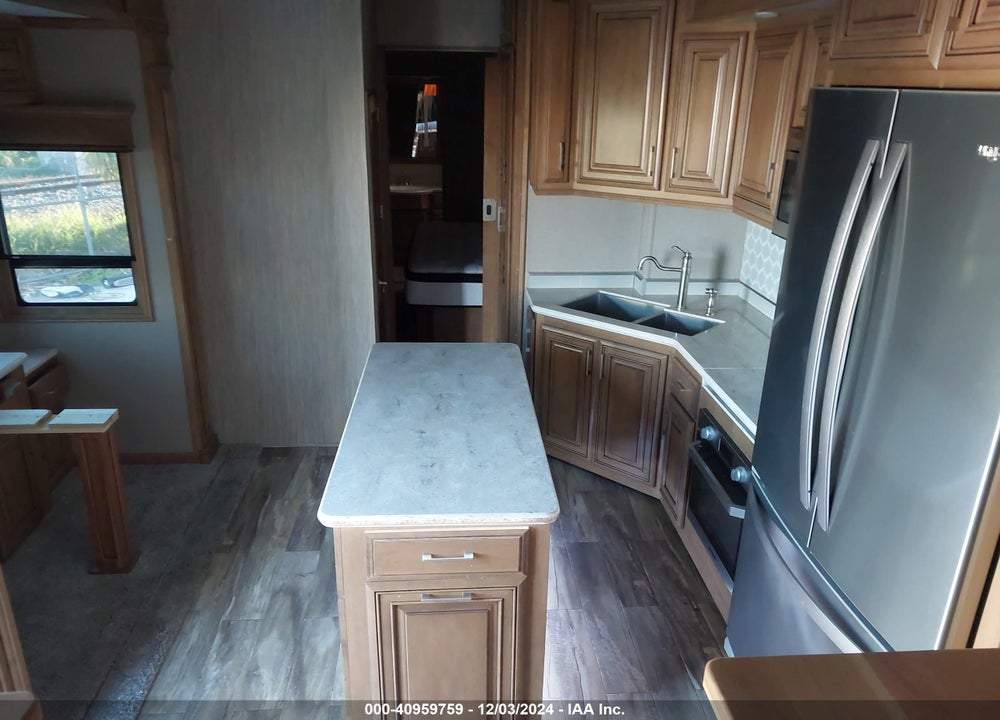 2019 DRV MOBILE SUITES VIN: 5KEAG4631K1383535