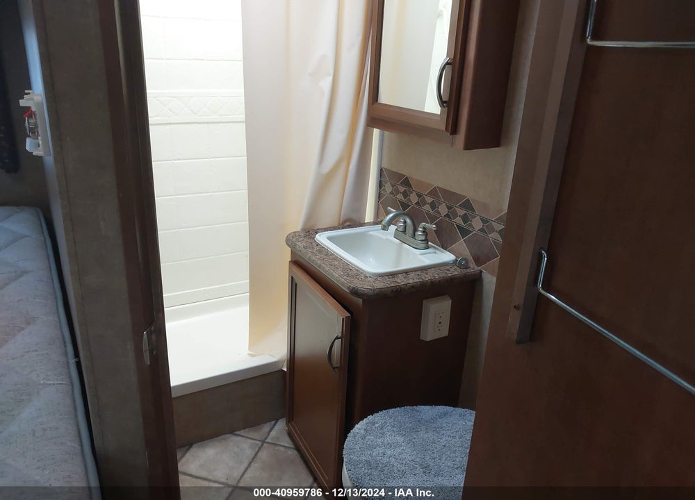 2014 FORD E-350 FREEDOM ELITE MOTOR HOME VIN: 1FDWE3FS4EDA08832