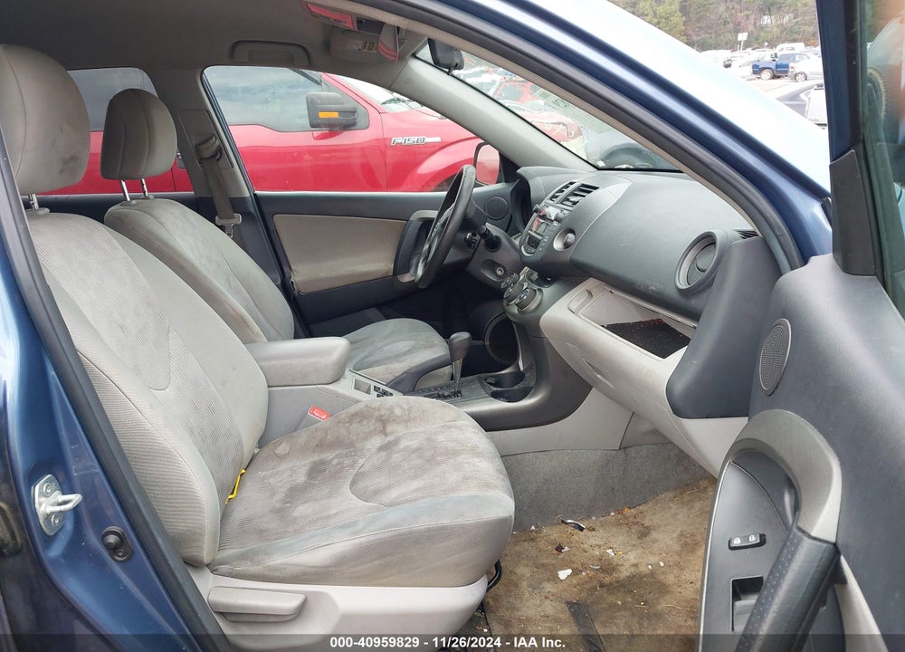 2011 TOYOTA RAV4 VIN: 2T3BF4DV5BW146803