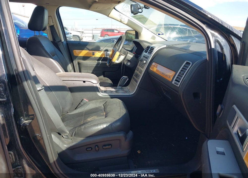 2008 LINCOLN MKX VIN: 2LMDU88C18BJ14876
