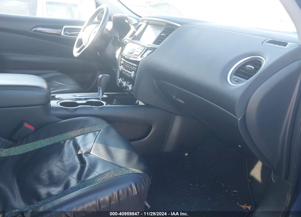 2020 NISSAN PATHFINDER SV 2WD VIN: 5N1DR2BN0LC609261