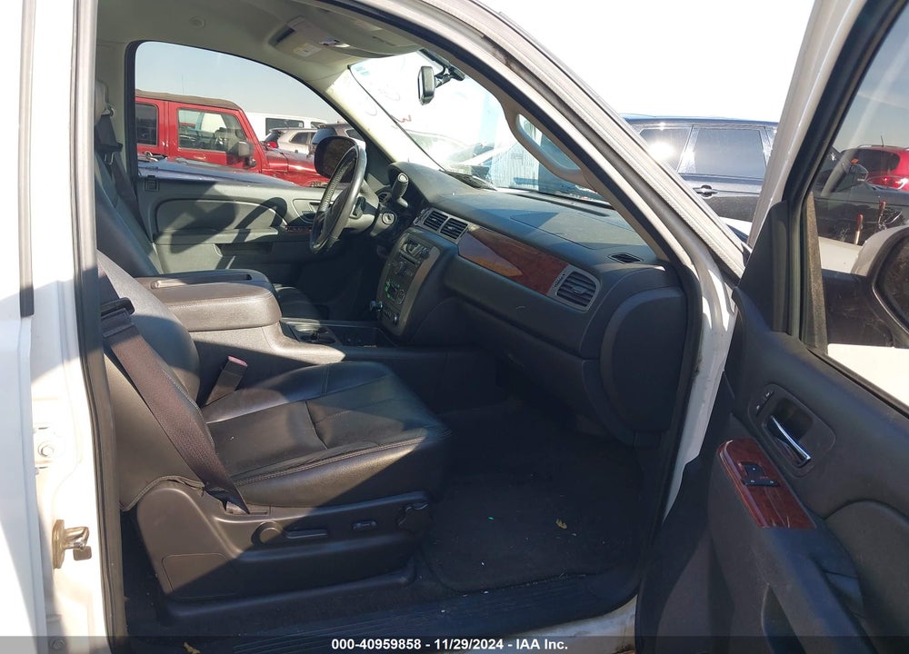 2013 GMC YUKON SLT VIN: 1GKS1CE0XDR268883