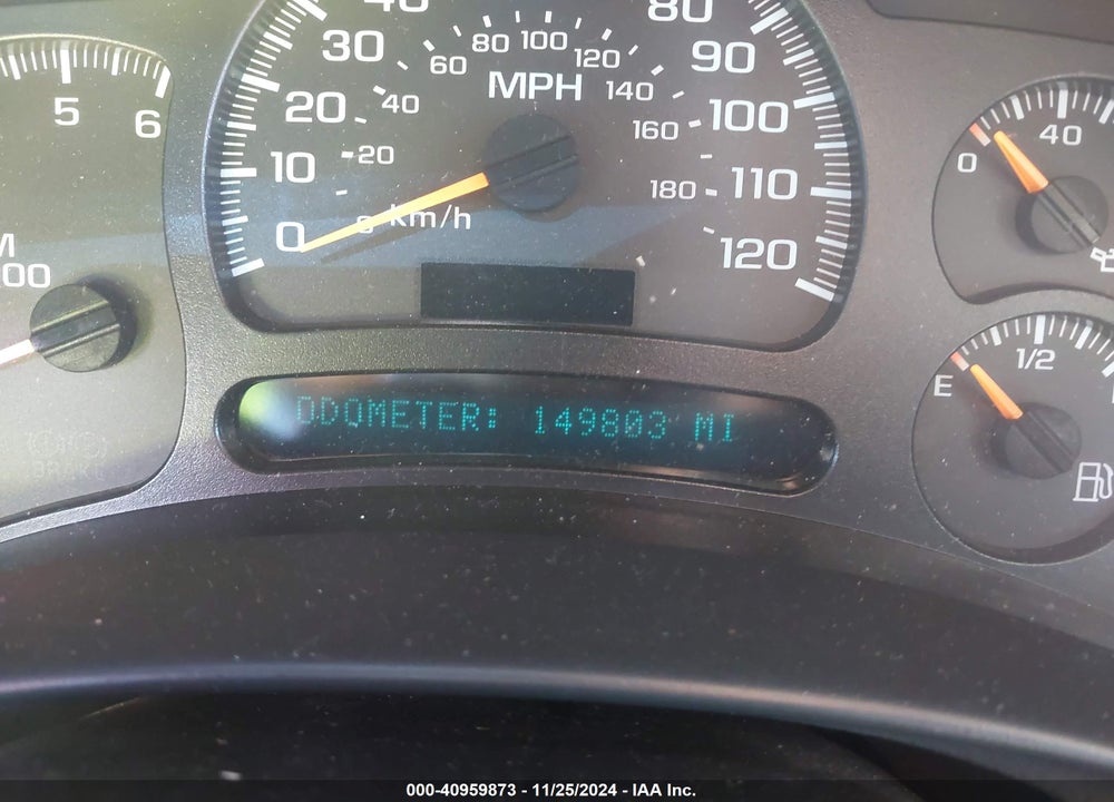 2005 CHEVROLET SUBURBAN 1500 VIN: 3GNEC16Z45G132472