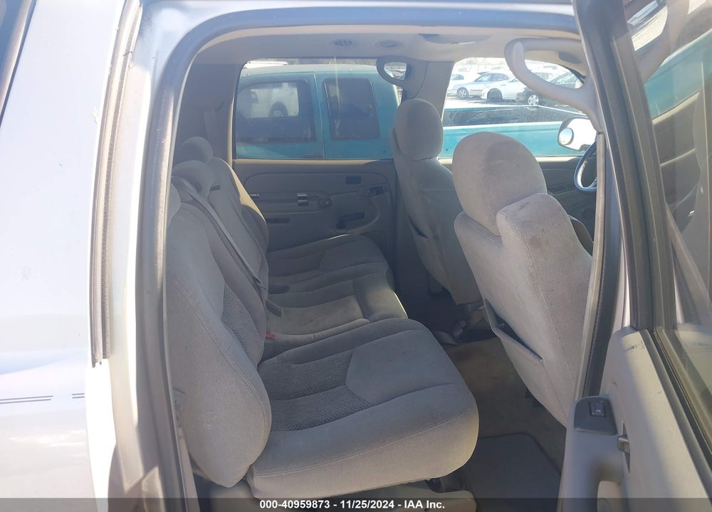 2005 CHEVROLET SUBURBAN 1500 VIN: 3GNEC16Z45G132472