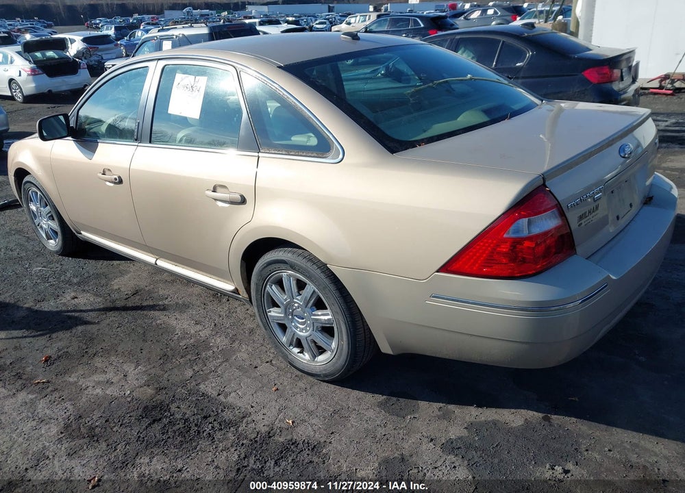 2007 FORD FIVE HUNDRED SEL VIN: 1FAHP271X7G118010