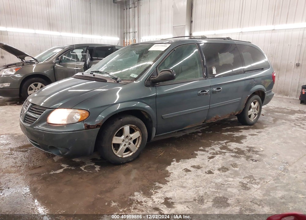 2005 DODGE GRAND CARAVAN SXT VIN: 2D8GP44L55R131039