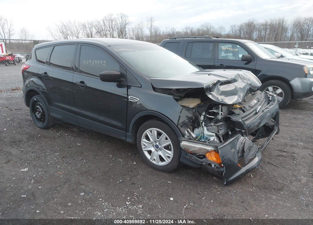 2015 FORD ESCAPE S VIN: 1FMCU0F78FUB70173