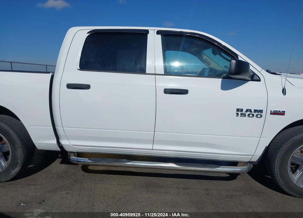 2014 RAM 1500 EXPRESS VIN: 1C6RR6KT9ES241789