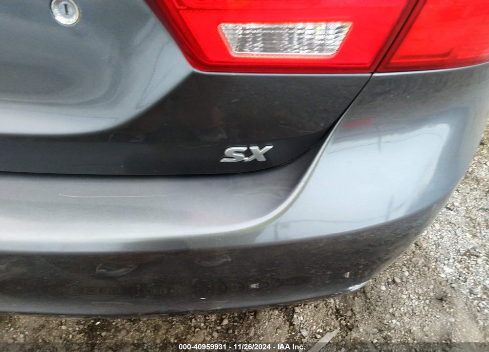 2009 KIA OPTIMA SX VIN: KNAGE228395335605