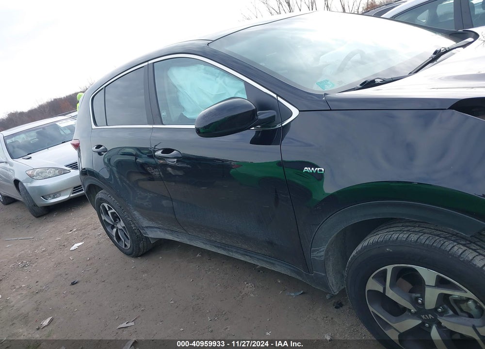 2022 KIA SPORTAGE LX VIN: KNDPMCAC2N7021461
