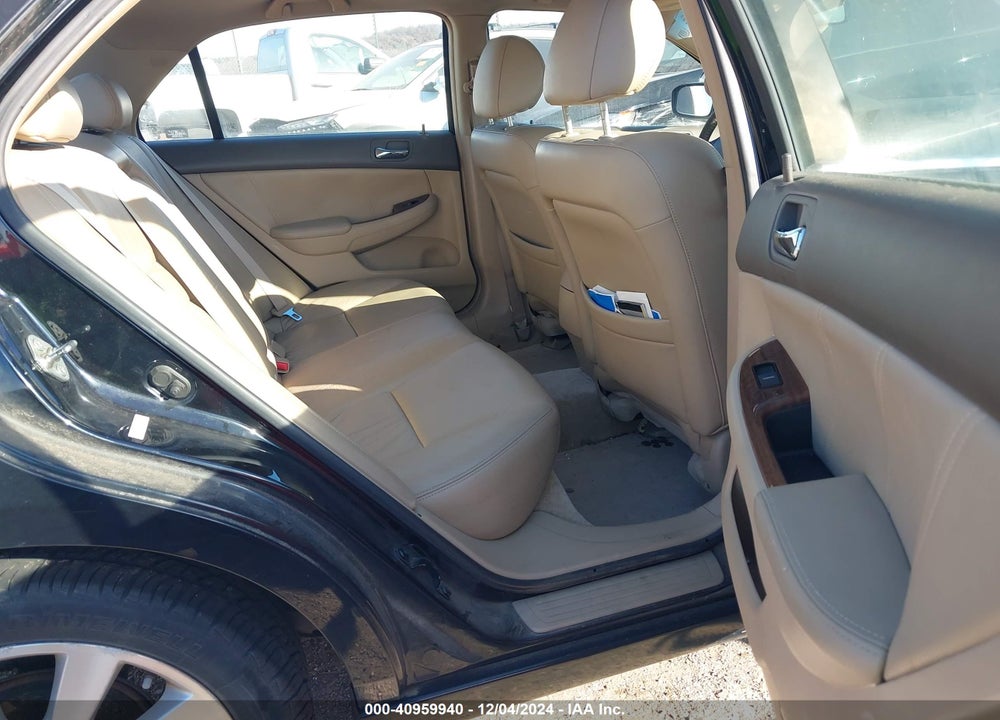 2007 HONDA ACCORD 3.0 EX VIN: 1HGCM66567A056182