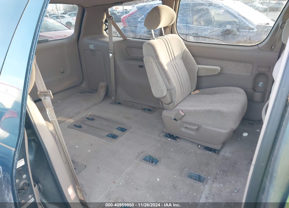 1998 TOYOTA SIENNA XLE VIN: 4T3ZF13C6WU004589