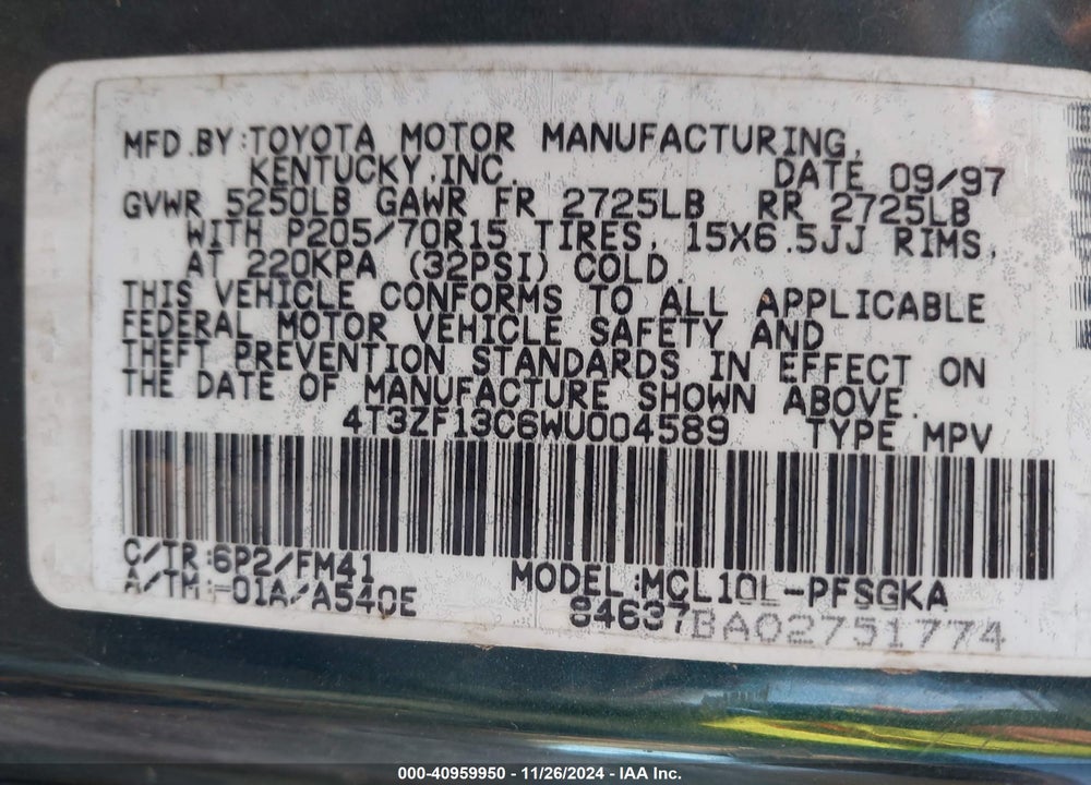 1998 TOYOTA SIENNA XLE VIN: 4T3ZF13C6WU004589