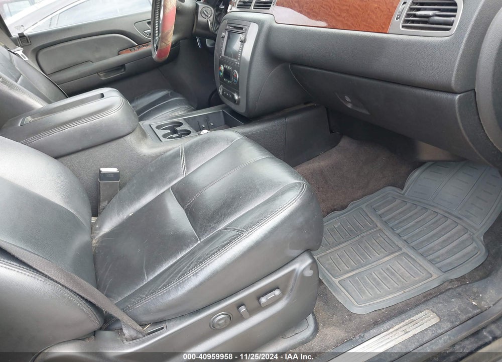 2008 GMC YUKON SLT VIN: 1GKFC13018J189349