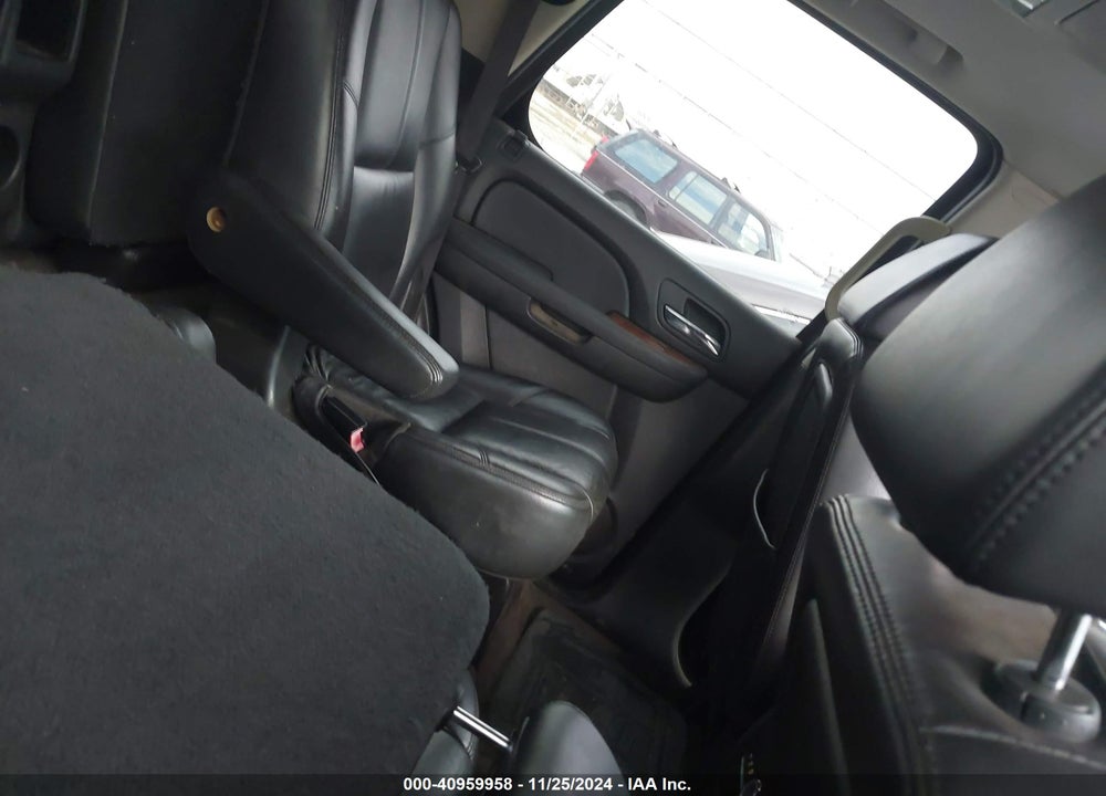 2008 GMC YUKON SLT VIN: 1GKFC13018J189349