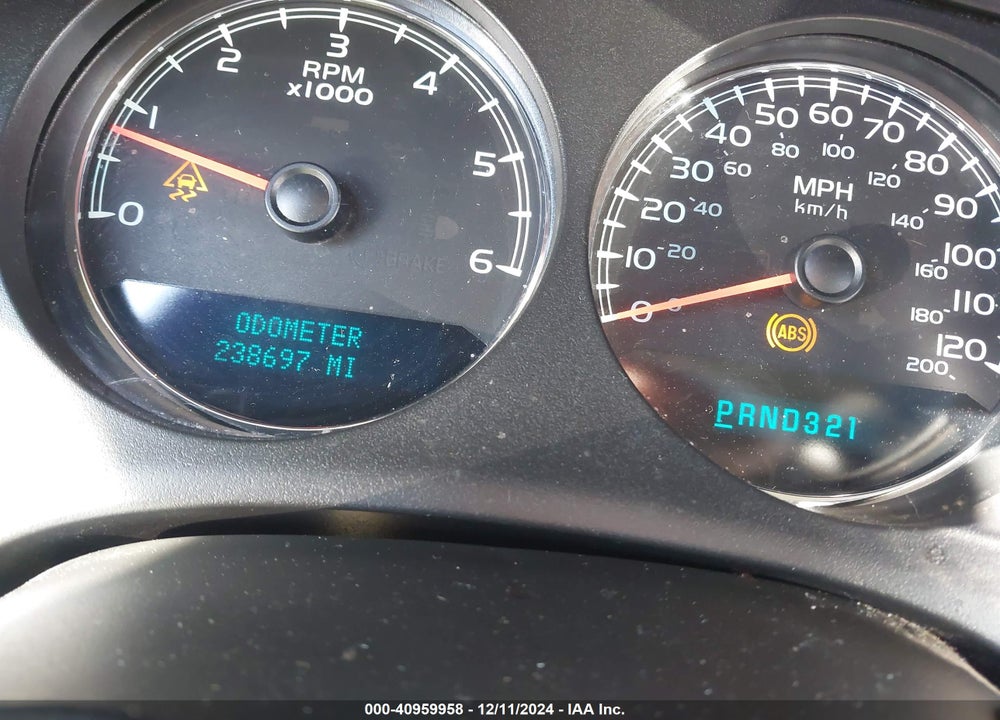 2008 GMC YUKON SLT VIN: 1GKFC13018J189349