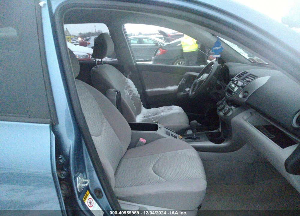 2006 TOYOTA RAV4 VIN: JTMBD33V665025227