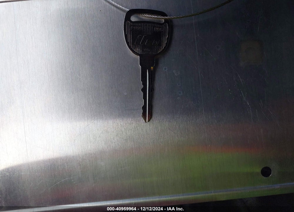 2003 CHEVROLET IMPALA VIN: 2G1WF52E139383027
