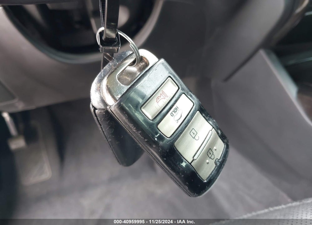2014 KIA CADENZA PREMIUM VIN: KNALN4D74E5161889