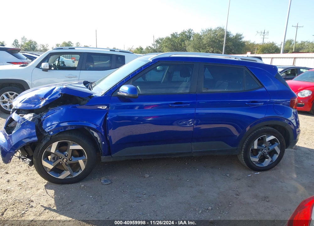 2022 HYUNDAI VENUE SEL VIN: KMHRC8A38NU167577