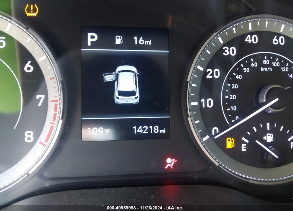 2022 HYUNDAI VENUE SEL VIN: KMHRC8A38NU167577