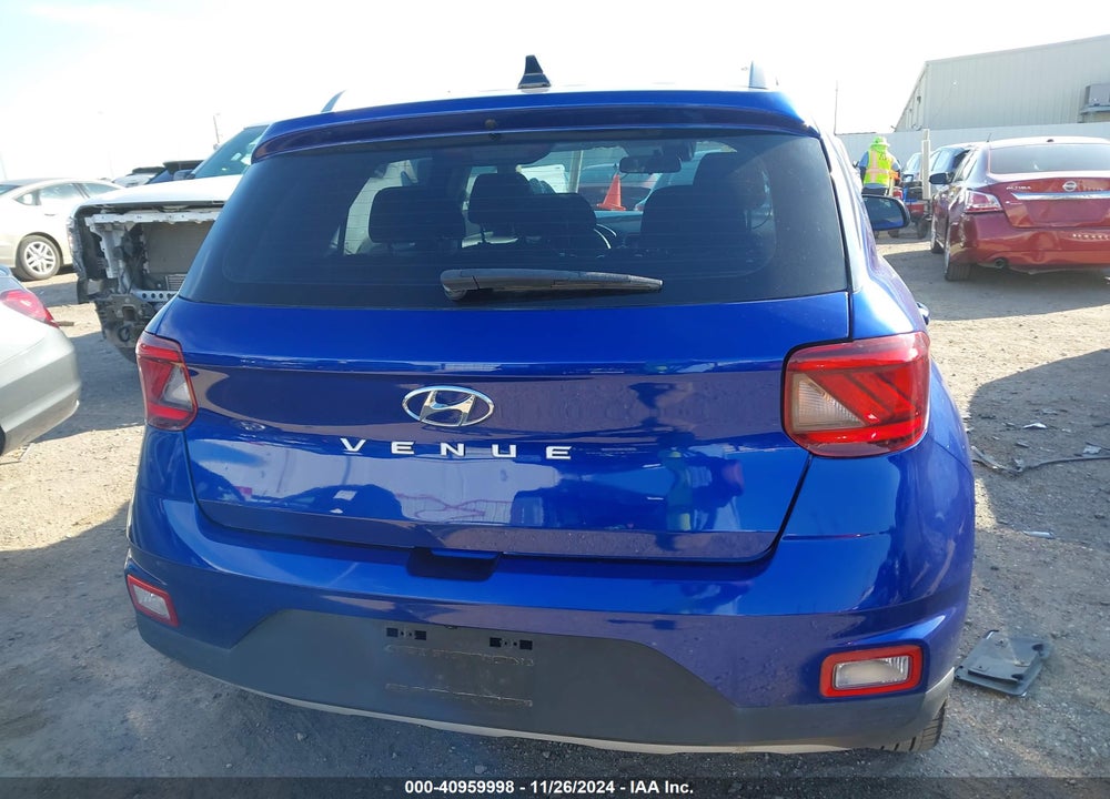 2022 HYUNDAI VENUE SEL VIN: KMHRC8A38NU167577