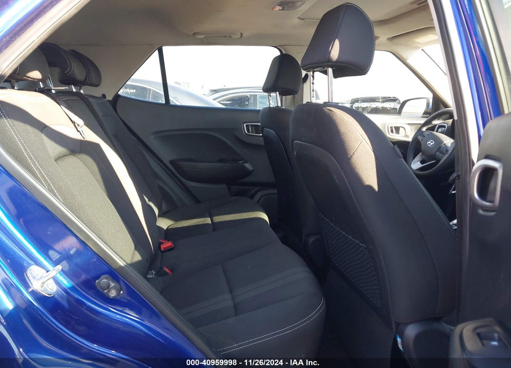 2022 HYUNDAI VENUE SEL VIN: KMHRC8A38NU167577