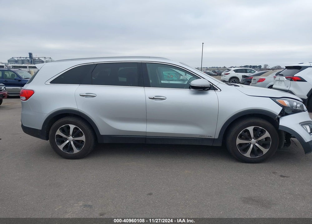 2016 KIA SORENTO 3.3L EX VIN: 5XYPHDA57GG103297