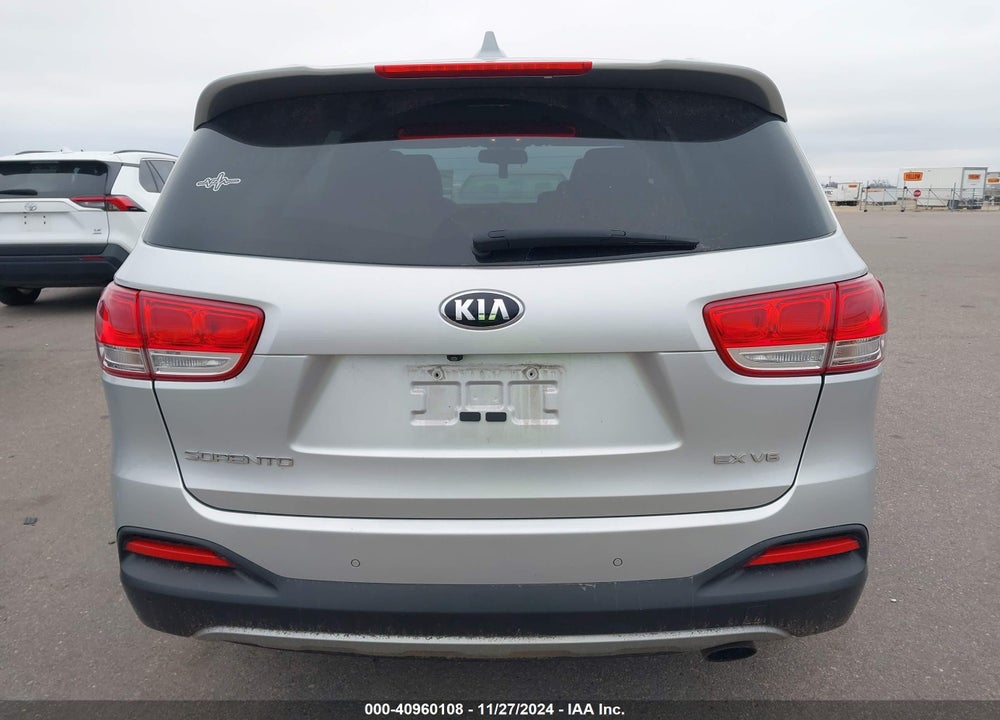 2016 KIA SORENTO 3.3L EX VIN: 5XYPHDA57GG103297