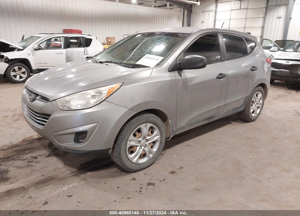 2012 HYUNDAI TUCSON GL VIN: KM8JT3AB8CU404136