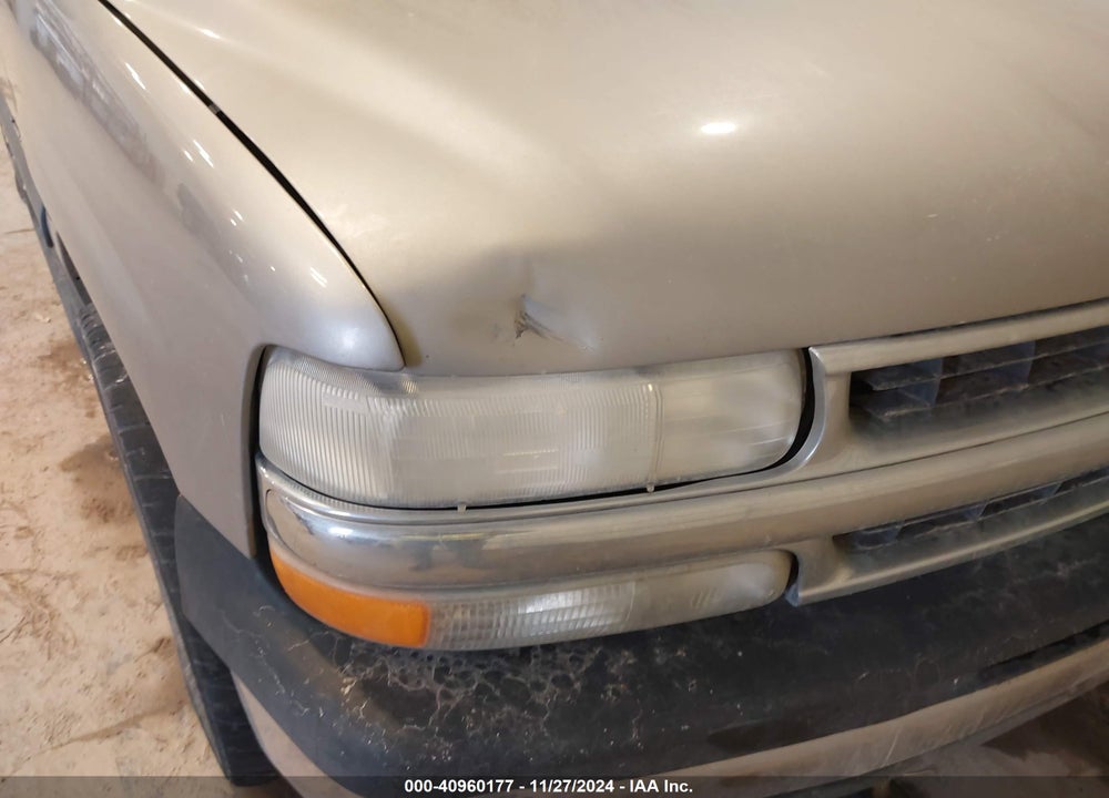 2002 CHEVROLET TAHOE LS/LT/Z71 VIN: 1GNEK13Z92J155327